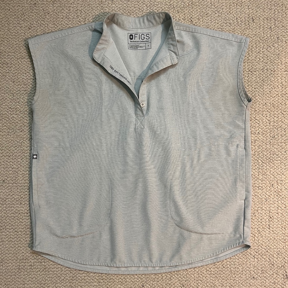 FIGs OG Space Grey Rafaela Oversized Scrub Top - S